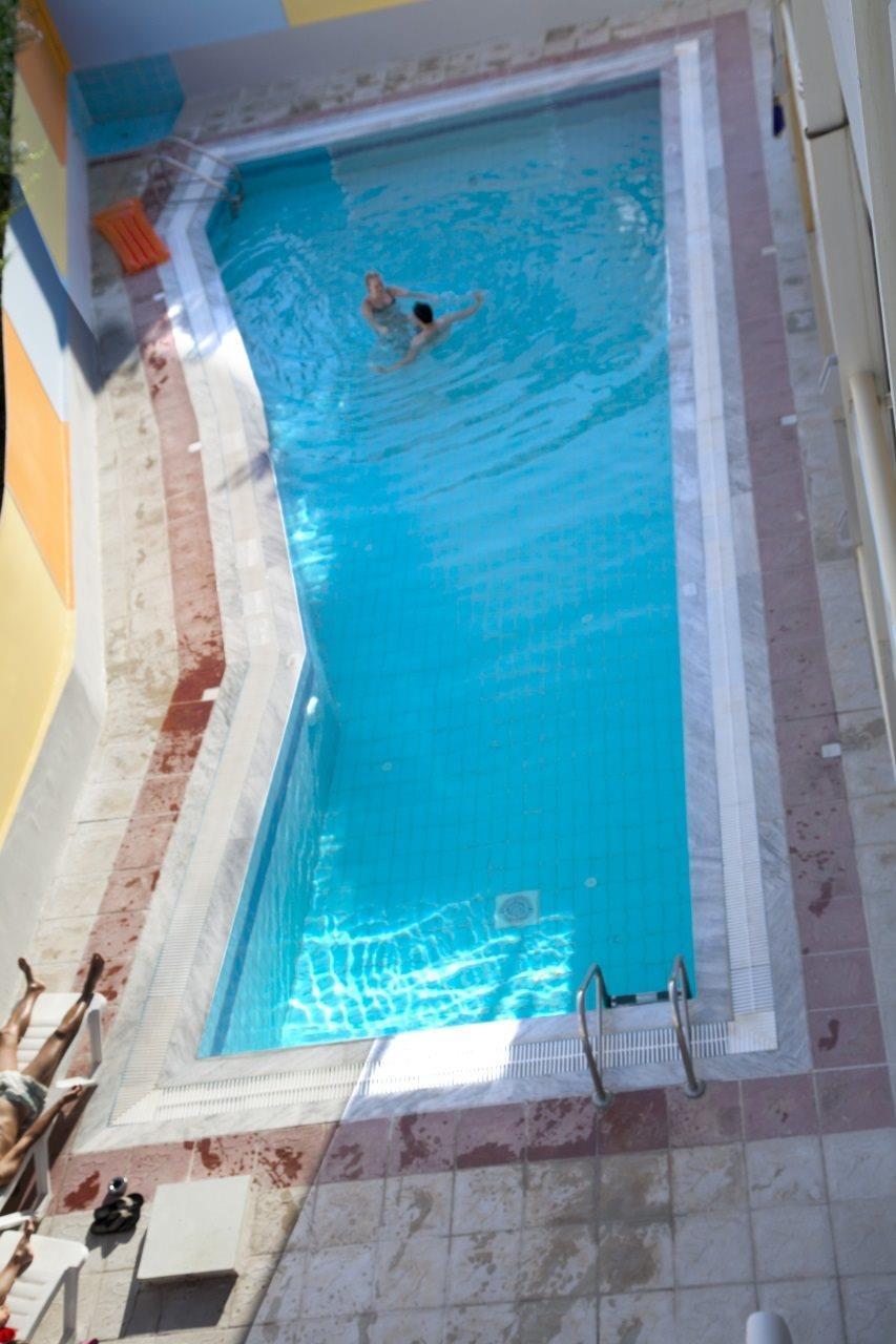 Theonia Hotel คอสทาวน์ ภายนอก รูปภาพ